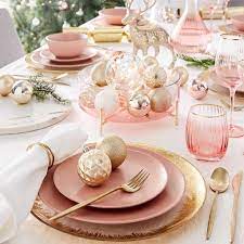 Få et 20.000 reserve christmas composition: 10 Sleeps Make Christmas Merry With Our 1 50 Blush Plates For A Tabletop That Pops Kmar Christmas Day Lunch Pink Christmas Decorations Pink Christmas Table