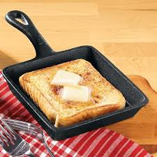 The Mini Square Cast Iron Skillet Pan Is A Great Way To Cook With All The Benefits Of Using A Cast Iro Cast Iron Corn Bread Cast Iron Cooking Cast Iron Recipes