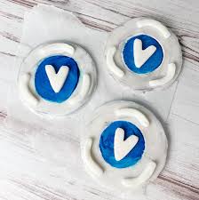 Use this free online tool to make colorful fortnite battle royale png images out of text. Fortnite V Bucks Fondant Topper Tutorial Kelly Lynn S Sweets And Treats