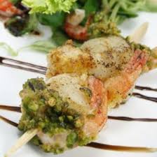 Brochette De Saint Jacques Et Crevettes Panees Brochette Saint Jacques Crevette Panee Recette Brochette