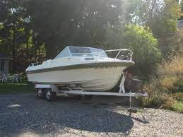 20 foot 1997 reinell 200 with 5.7l (350 chevy) volvo penta inboard/outboard with cuddy cabin with porta potty. 1971 Reinell Cuddy Cabin For Sale In East Wenatchee Washington Classified Americanlisted Com