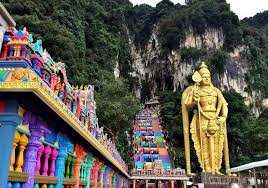 Thaipusam 2019, batu caves, kuala lumpur malaysia 4k, january 21, 2019. India Outbound Magazine On Twitter Famous For It S Festival Thaipusam The Holy Site Of Batu Caves Draws Attention From A Distance For It S Extraordinary Colour Scheme Of 272 Big Concrete Steps That
