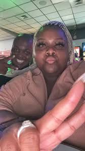 Sharing Wedding Dates and Anniversary Experiences in The Marriage Club