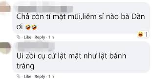 Mỗi người đều thắp lên vài nén hương khi tới đất tổ để nhờ làn khói thơm nói hộ những điều tâm niệm của mình với tổ tiên. Wajnipuvm7kovm