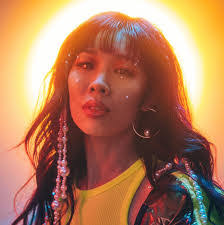 Sarah Miracle's Instagram, Twitter & Facebook