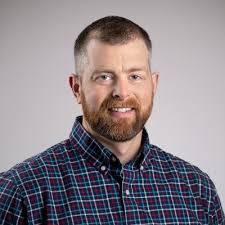 Looking for a wildly underrated way to build momentum in your career? (It's  not another productivity hack, I promise.) Scroll all the way to the bottom  of your texts. Find someone you