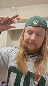 Kevin Bay's Instagram, Twitter & Facebook