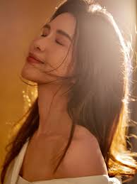 今天的妆不能白化📸拍都拍了，不发不合适🙃