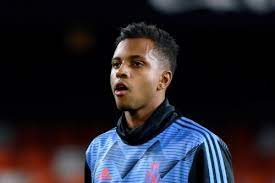 In der familie varane scheint viel talent und mut zu stecken. Real Madrid Das Macht Ihn Stark Vater Spricht Uber Rodrygos Erfolgsgeheimnis
