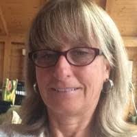 Deneen Barrett's Instagram, Twitter & Facebook