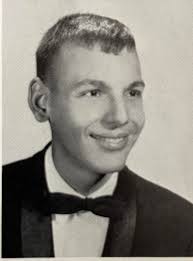 Some time ago I posted my 6th grade class at Meadow Park Elem. I was  surprised to see how many of those classmates graduated from FHHS in '64  with me. Friends like