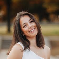 Eileen Marrinan's Instagram, Twitter & Facebook