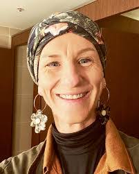 Naomi Hartman's Instagram, Twitter & Facebook