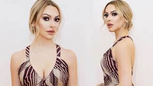 Hadise — a song for my mother. Hadise Nin Ozel Hayati Neden Bu Kadar Ilgi Cekiyor