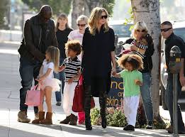 Heidi klum enjoyed an early morning stroll along the hudson river in nyc yesterday with her husband, seal, and their four children. Heidi Klum Seal Heidi Klum And Seal Photos Zimbio