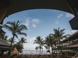 Have fun and relax at the potato head beach club where infinity pools, day beds and drinks welcome you. Sunset Beach Club Bar In Seminyak Desa Potato Head Bali