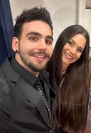 Gary here.... Ignazio and fianceé Michelle at the Macerata concert. 💖  Gianluca's girlfriend Claudia was not there, probably for a good reason...  she has a full time job... and there are many
