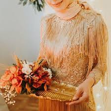 Goruntunun Olasi Icerigi Bir Veya Daha Fazla Kisi Fashion Women Ruffled