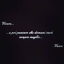 Ci sveglia piano, tu sorridi mentre guardi in giro e stringi la mia mano. Le 100 Frasi Piu Belle Sulla Vita Citazioni Edificanti Citazioni Musicali Citazioni Divertenti