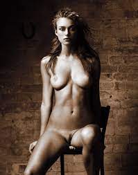 NAKED CELEBRITY PICSS - 37 photos
