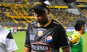 Estoy vendiendo poleron de u.catolica esta casi nuevo es del 2019 cuanto me dan $$ esta a $43.000 (nuevo). Estadio Bsc Pierde En Casa Ante U Catolica Goo Gl 8xybtr Facebook