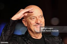 122 Photos & High Res Pictures