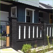Ingin menampilkan pagar tembok minimalis dengan kesan alami pada hunian? 9 Ide Pagar Tembok Rumah Indah Rumah Minimalis Desain Eksterior