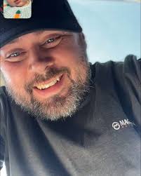 Mother's greeting for Buc-ee's worker from Alabama