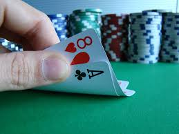 These techniques are a strong recommendation of 7 card stud poker experts. How To Play 7 Card Stud Poker