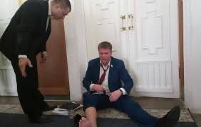 Его друг сообщил, что последствия коронавируса дали серьезные осложнения на работу жизненно важных органов. Sozdat Mem Kernes Kernes Deputat Gennadij Kernes Kartinki Meme Arsenal Com