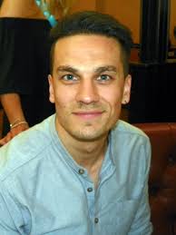 Aaron Sidwell