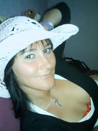 Cynthia Bellucci's Instagram, Twitter & Facebook