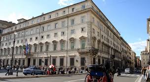 Appartamento in vendita a torre zona piazzetta lozer. Smart Travel Travel Guide Application