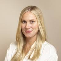 Taylor Rohl's Instagram, Twitter & Facebook