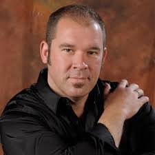 Alan Mcewen's Instagram, Twitter & Facebook