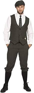 A gangster family epic set in 1900s england, centering on a gang who sew razor blades in the peaks of their caps, and their fierce boss tommy shelby. Wilbers Wilbers 20er Jahre Peaky Blinders Anzug Kostum Knickerbocker 20s Amazon De Spielzeug
