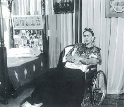 Biografia De Frida Kahlo En Ingles Y Español Frida Kahlo Frida Kahlo Art Espagnole Histoire De L Art