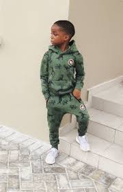 According to seun kuti, wizkid fc are nothing but paul harris children, the man who founded the humanitarian organization popularly known as rotary. Meet Wizkid Baby Mamas And His Three Lovely Children Information Nigeria