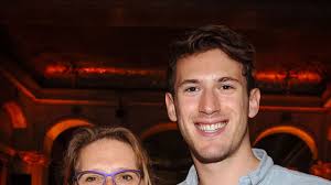 Miel de Botton album showcase