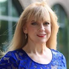 Jane Lewis (@JaneLew23238279)