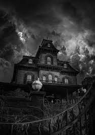 Horror House B W By Kenan Mutlu On 500px Horror House House Photography Horror