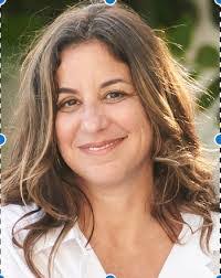 Allison Turk's Instagram, Twitter & Facebook