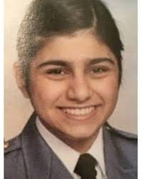 Ella es Guadalupe Elizabeth Hernández Bahena, originaria de Higuerón en  Jojutla De Juárez, Morelos, Mexico se graduó con honores en la UNAM en el  año 2015 . En 2017, a través de