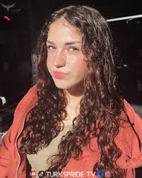 Bala'm with little Halima 😍🥀✨️ #balahatun #osbal #ozgetorer #burakozcivit  #foryourpage #foryoupage #foryouシ #explorepage #foryoupageシ #kurulusosman  #kurulusosmanseason6 #kurulusosmanurdu #osmanbey #osmangazi #turkishdrama  #turkishseries #turkiye ...