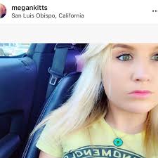 Buy LILY LAMBERT SMALL Dreamer Mandala Necklace Online in India