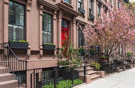 A Salary Of 58 450 Or Less Annually Is Now Considered Low Income In The New York Metro Area 6sqft