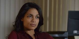 Rosario Dawson en pleine tragédie : elle a découvert sa cousine de 26 ans  morte chez elle