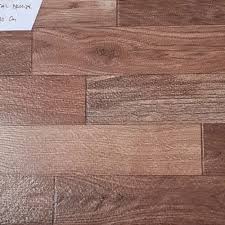 Hal ini menjadikan banyak dari masyarakat. Jual Keramik Motif Kayu Tangga Tropical Brown Jakarta Barat Panca Maju Makmur Tokopedia