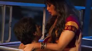 Chalti Bus Me Raseeli Bhabhi Ki Choot Li: In Hindi Porn