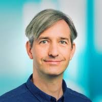 900+ profilů „Gluch“